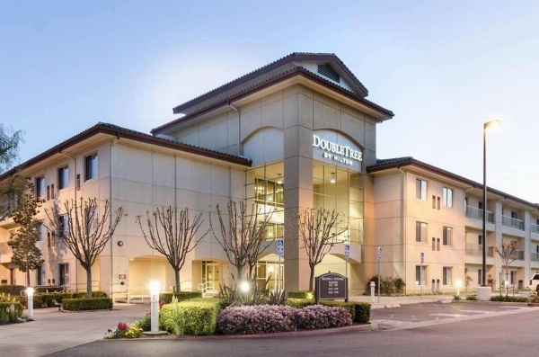DoubleTree By Hilton Hotel Ontario Airport image 2