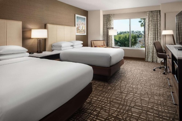 DoubleTree By Hilton Hotel Ontario Airport image 22